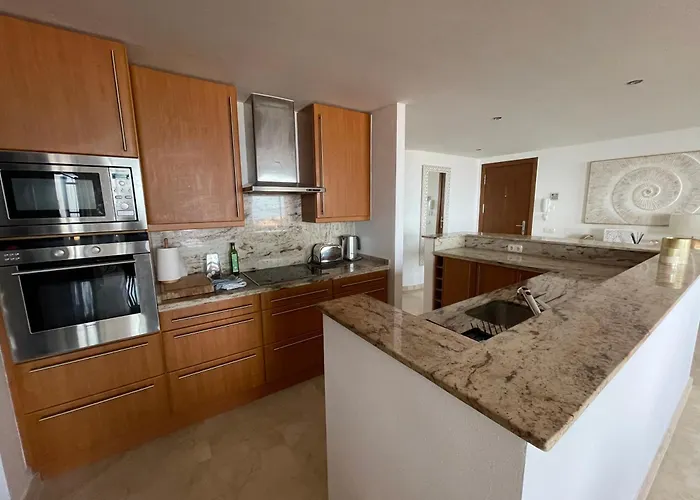 Calahonda Luxury Apartment With A Stunning Sea View