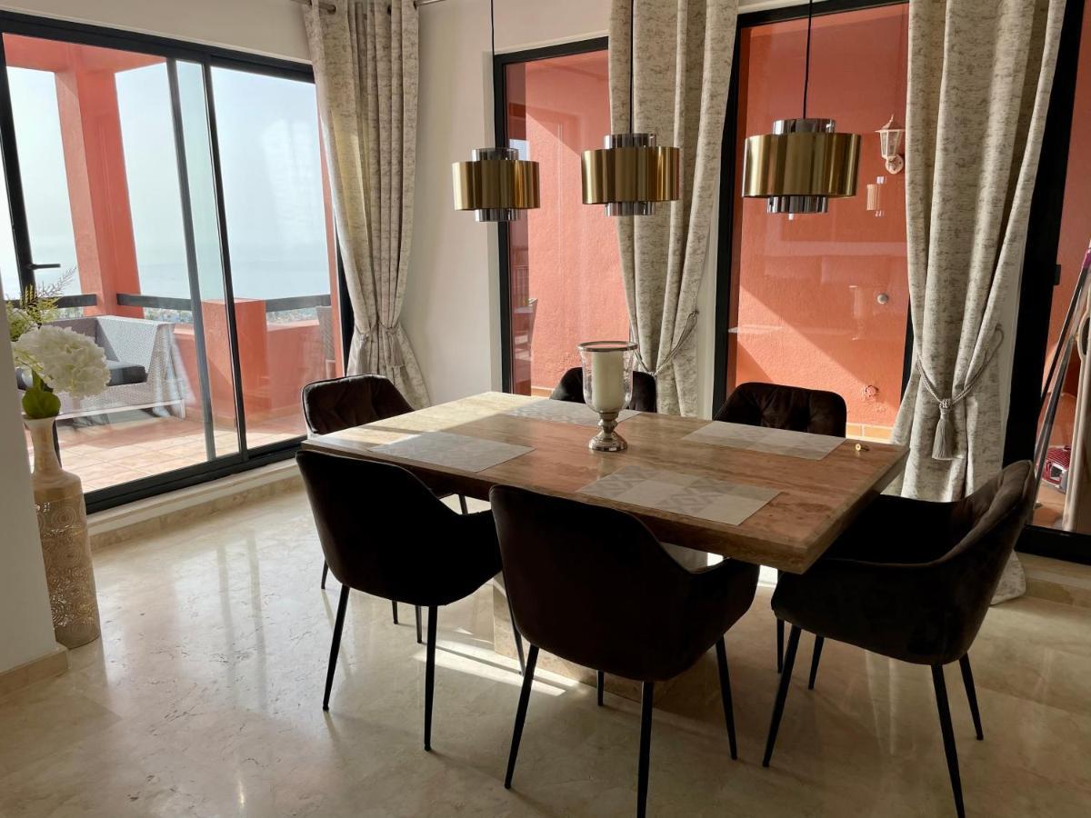 Calahonda Luxury With A Stunning Sea View Apartment