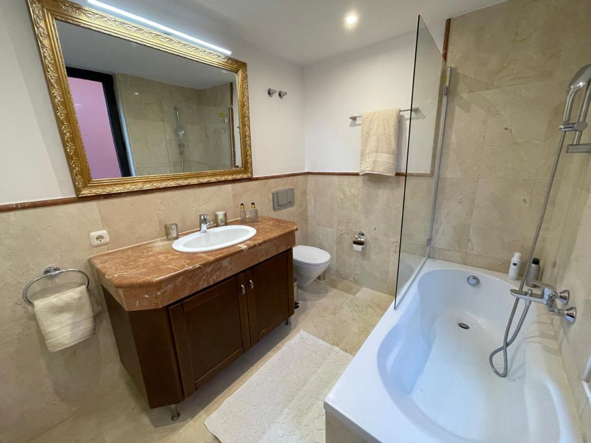 Calahonda Luxury With A Stunning Sea View